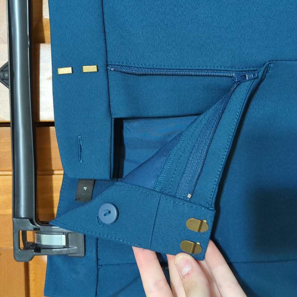 NWOT Loft Pants - Picture 3 of 10